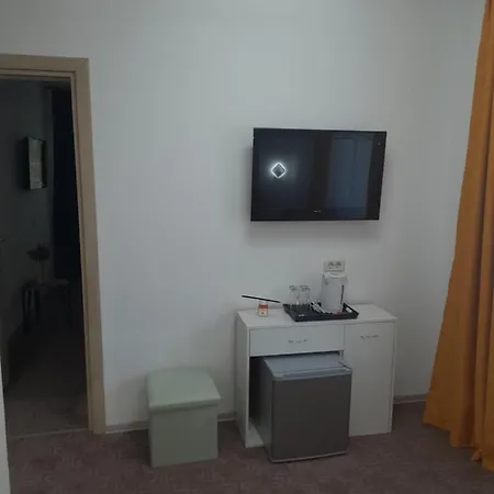 Casa Chriss אפורי סוד